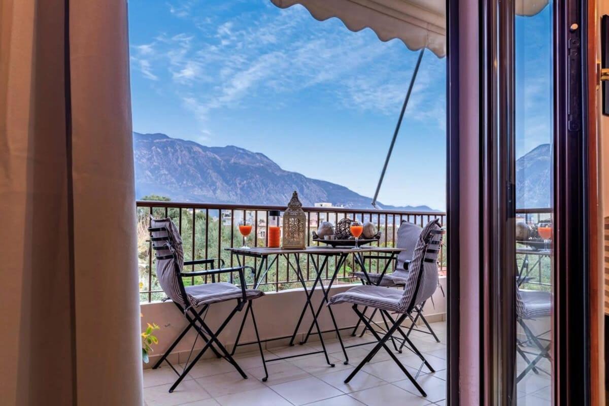 Amalia'S Serendipity - City Lights & Mountain Vistas Kalamata Exterior foto