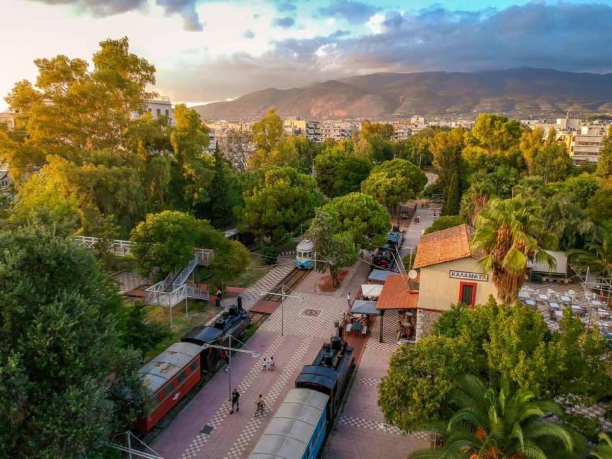 Amalia'S Serendipity - City Lights & Mountain Vistas Kalamata Exterior foto